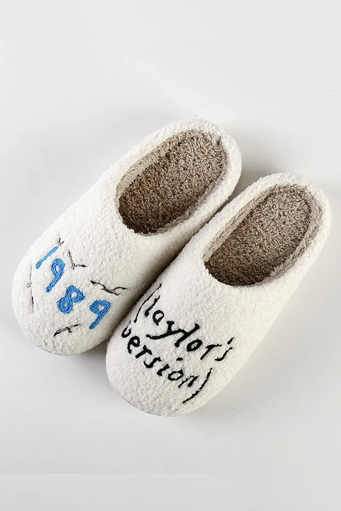 Graphic Printed Taylor's Version Knit Plush Slippers