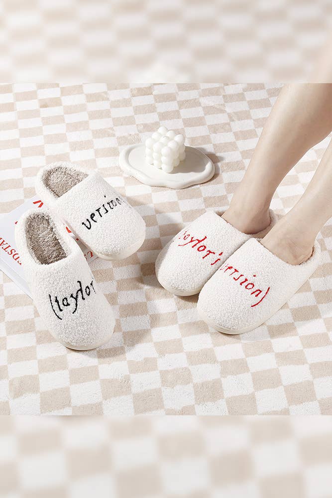 Graphic Printed Taylor's Version Knit Plush Slippers