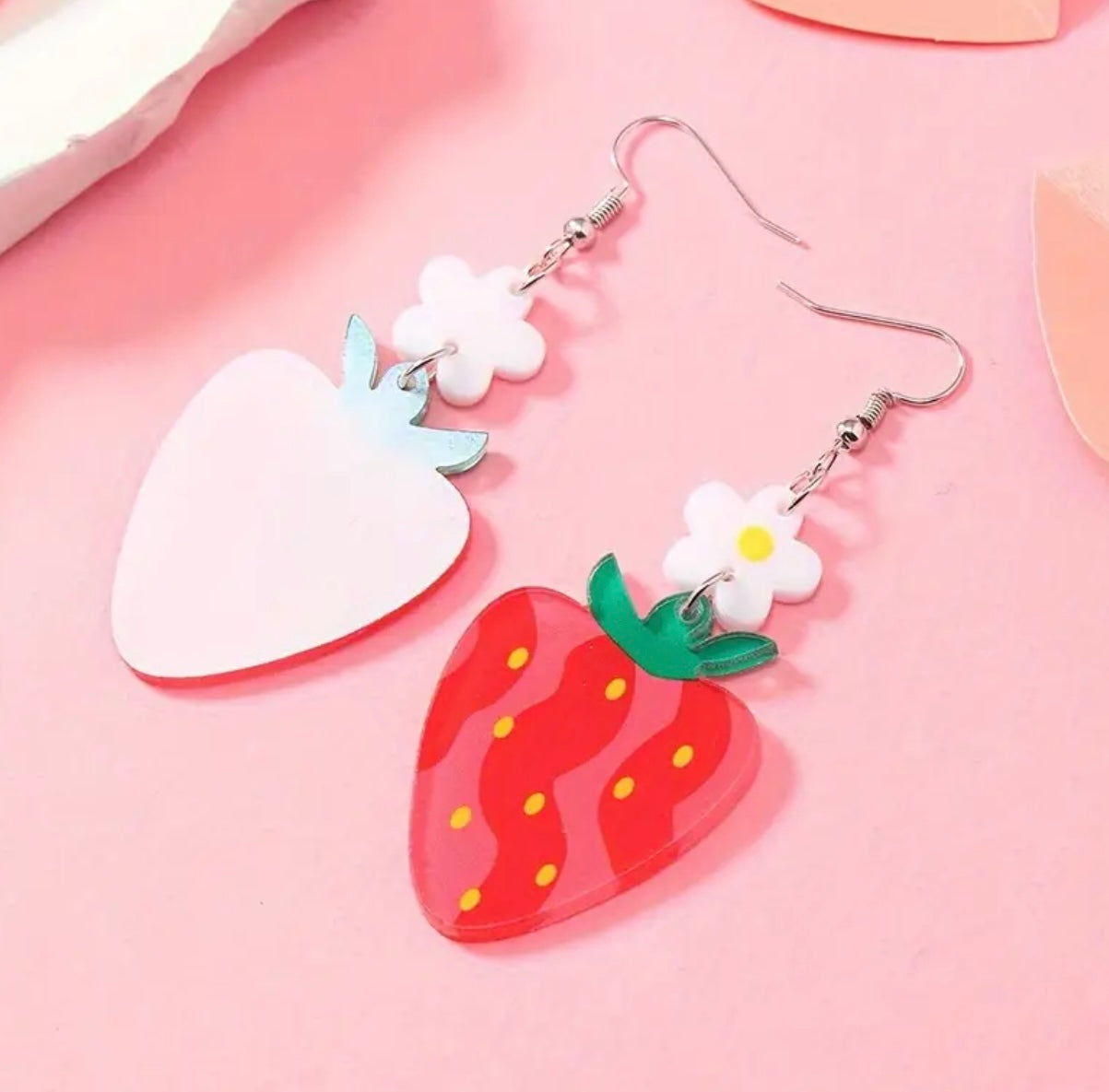 Strawberry Daisy Earrings